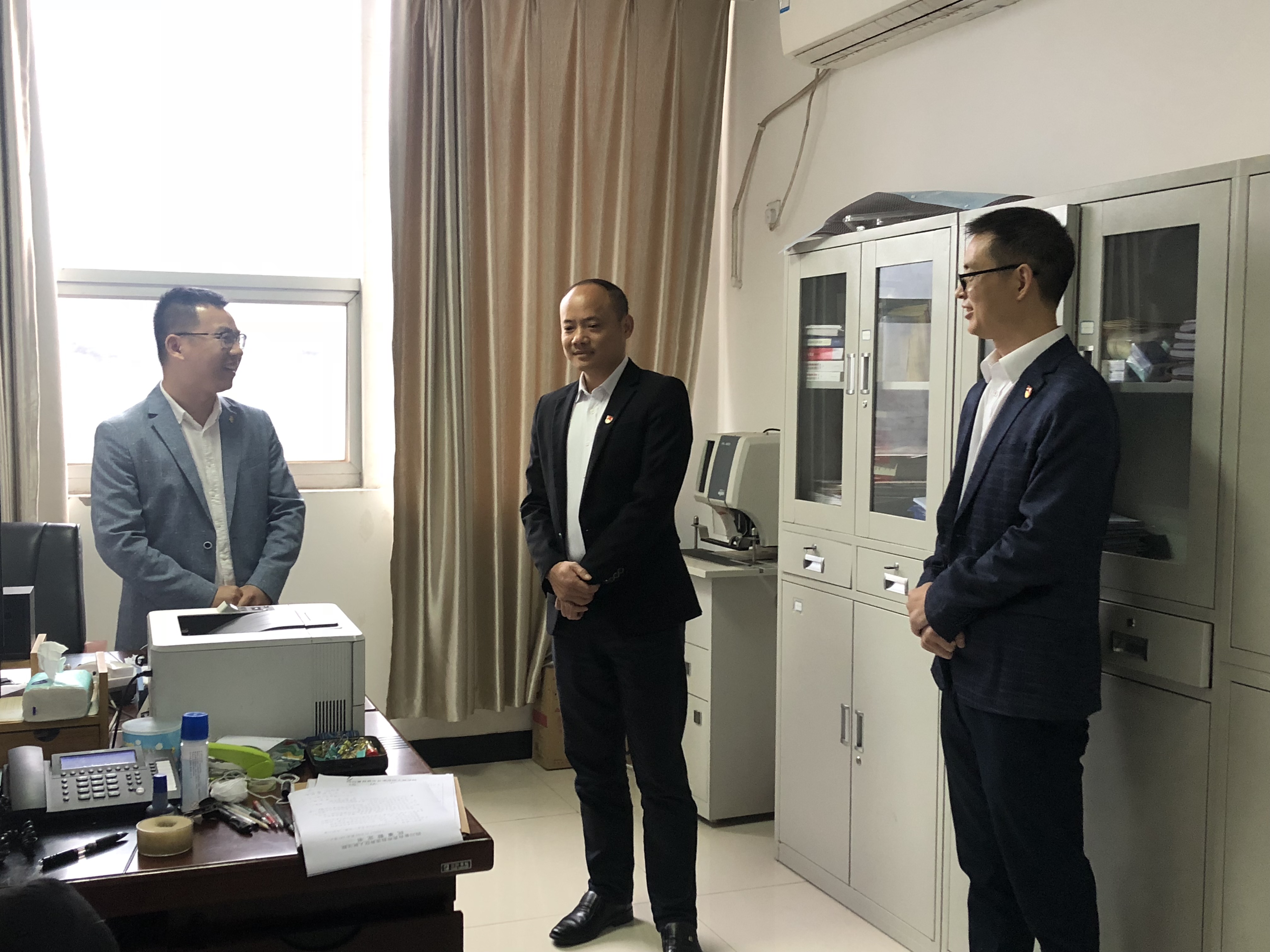 张军暗访督导政法队伍教育整顿工作情况