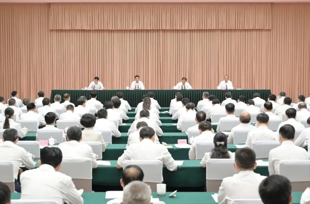 中央第五生态环境保护督察组督察四川省动员会在成都召开