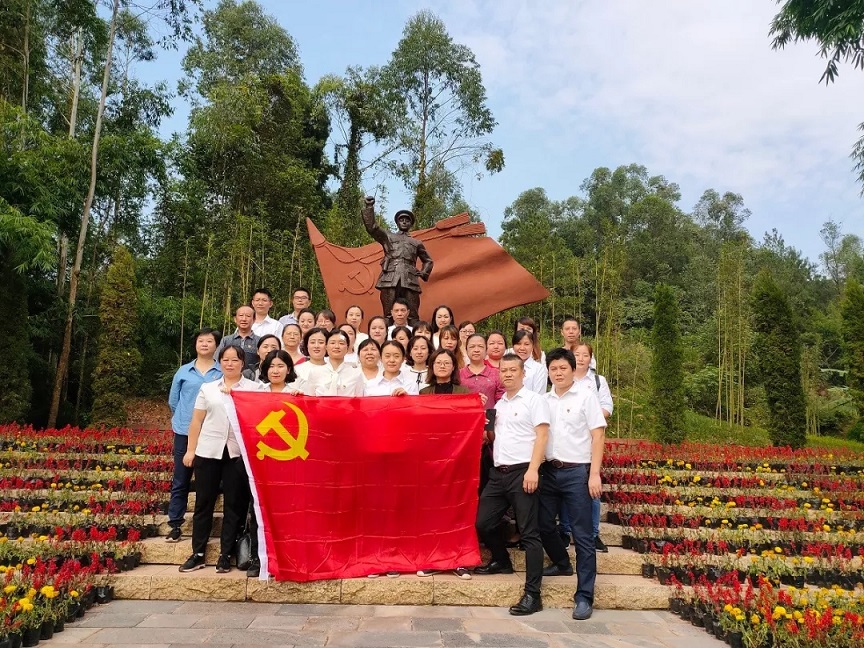 新街：“三结合”推进“不忘初心，牢记使命”主题教育活动