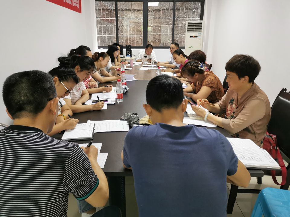 东街纪工委：强监督 促和谐 护航民生全覆盖
