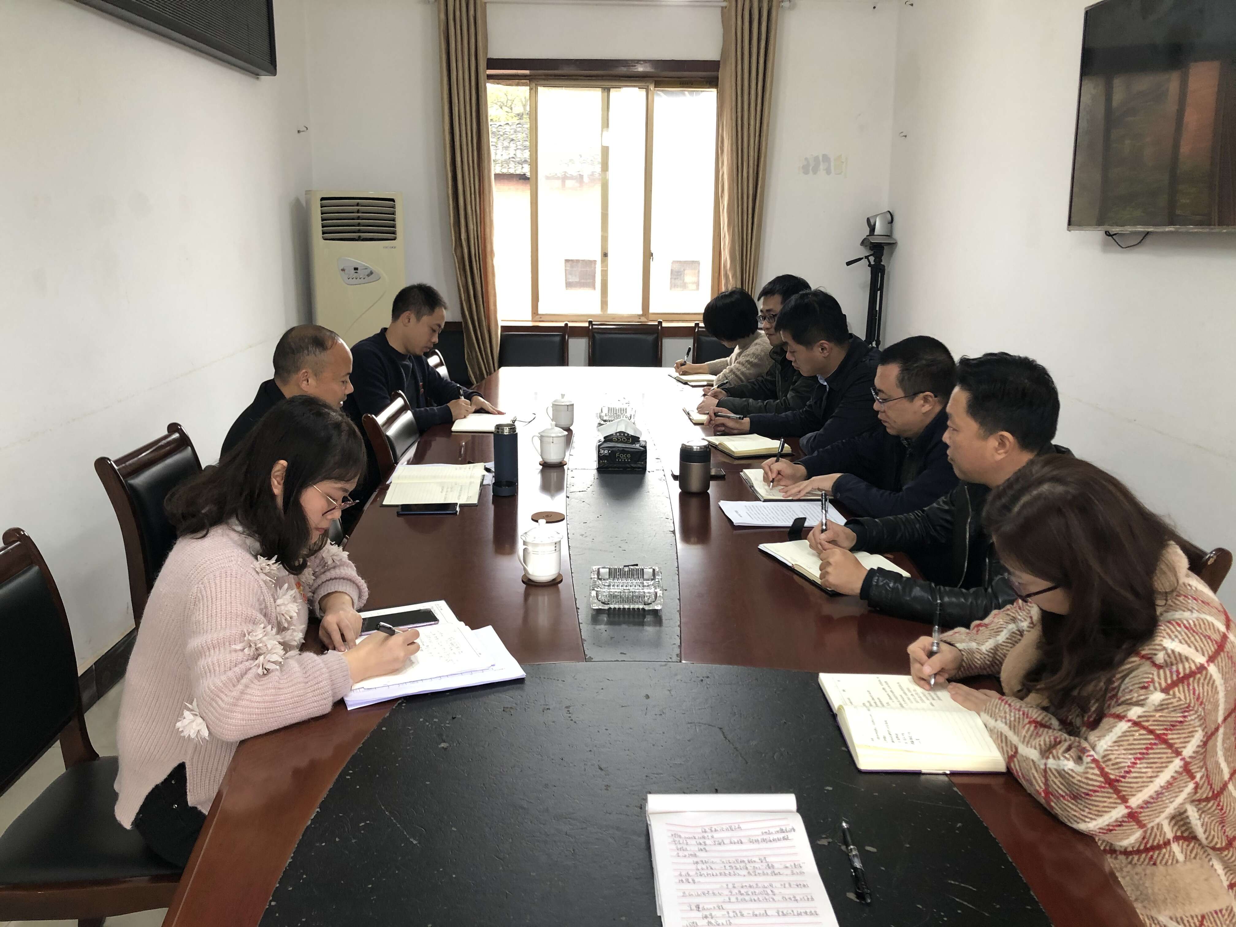 扛牢全面从严治党政治责任 为圆满完成“保三争二”任务冲刺担当