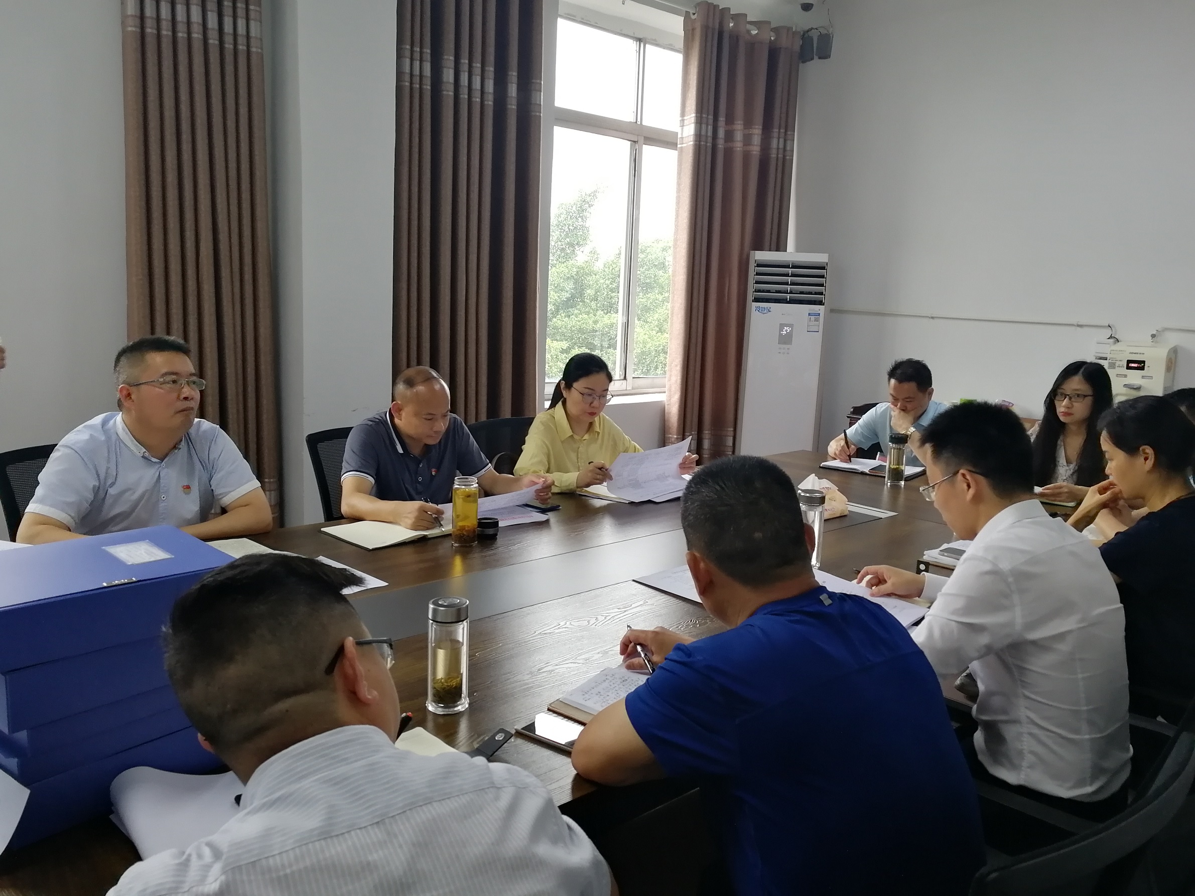 张军同志督导荣边镇生态环境保护突出问题整改等重点工作